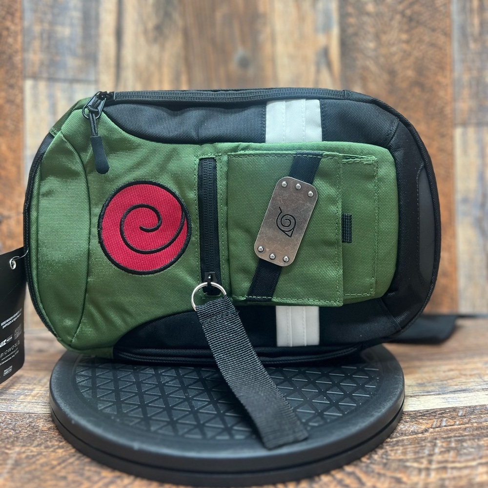 NEW NWT Naruto Shippuden Kakashi Sling Bag by Bioworld Anime Great for Gym
